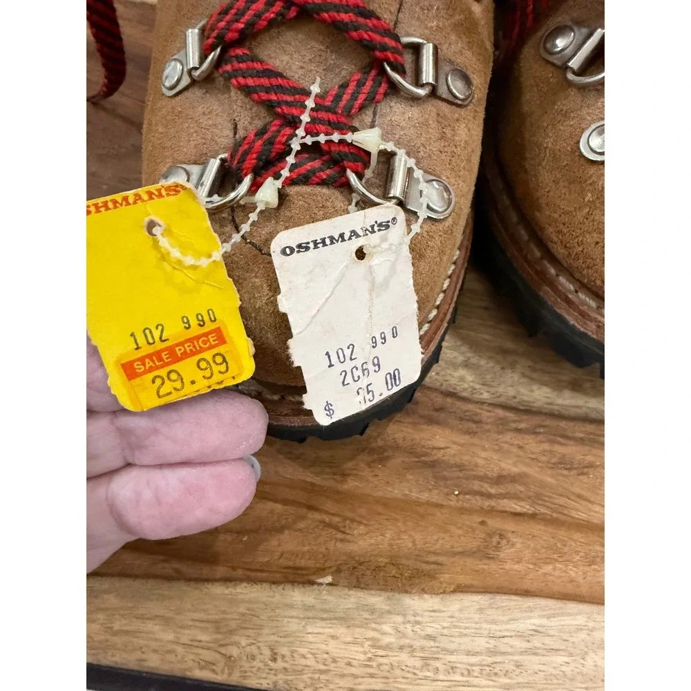 Vintage Oshmans Hiking Boots Tan Suede Leather Vibram Sole NWT Mens 6.5