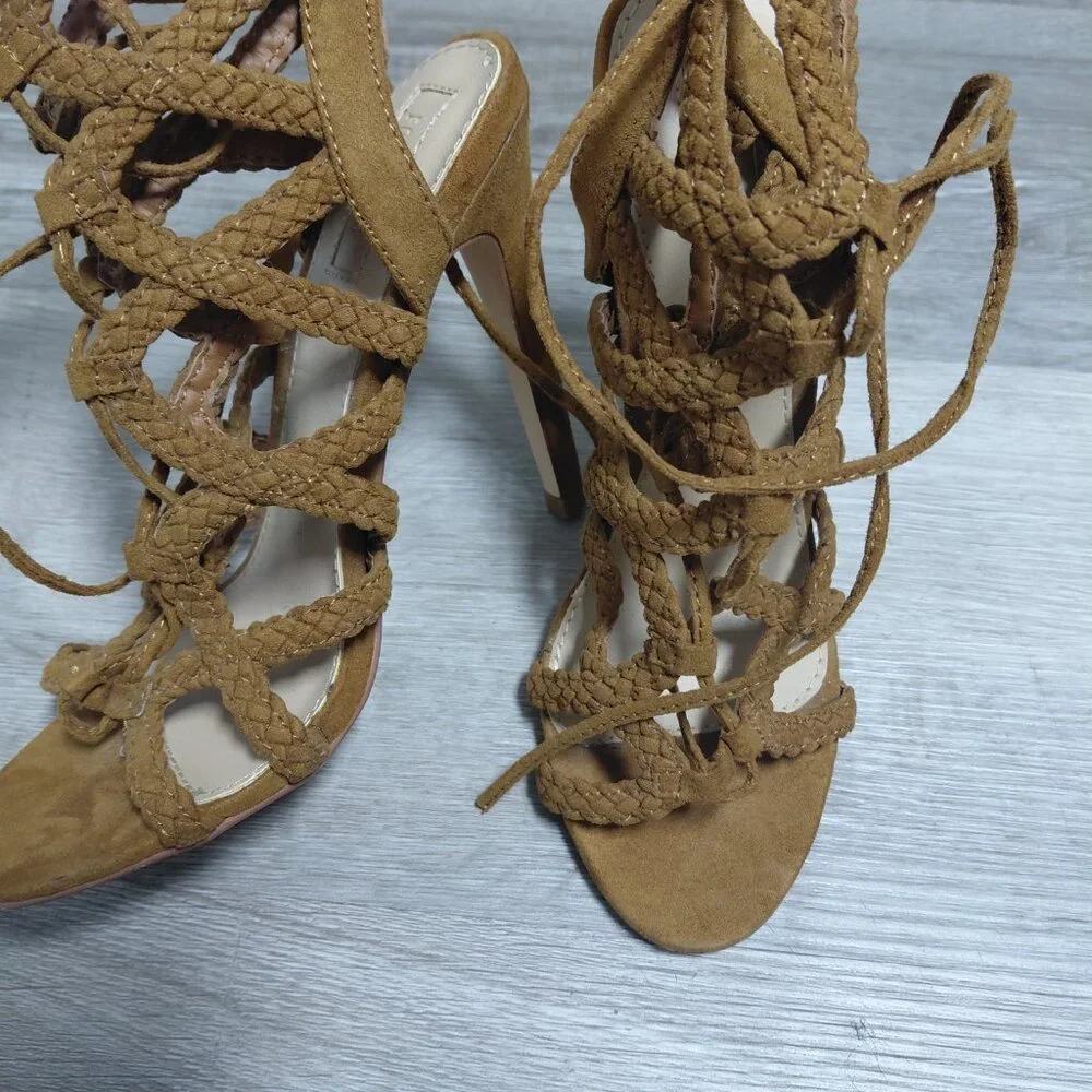 Forever 21 open round