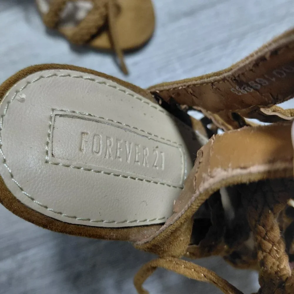 Forever 21 open round