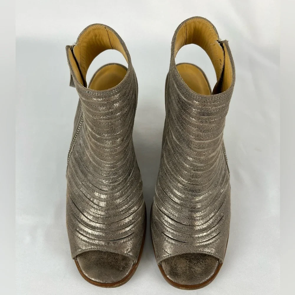 Paul Green Cayanne Peep Toe High Heel Booties SZ 9 US/SZ 6.5 UK Metallic Leather