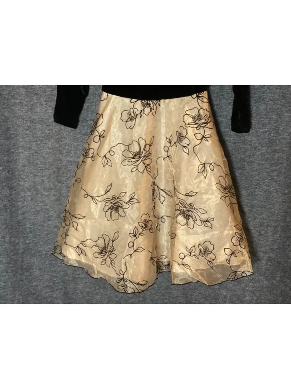 IZ Byer California crafted festive