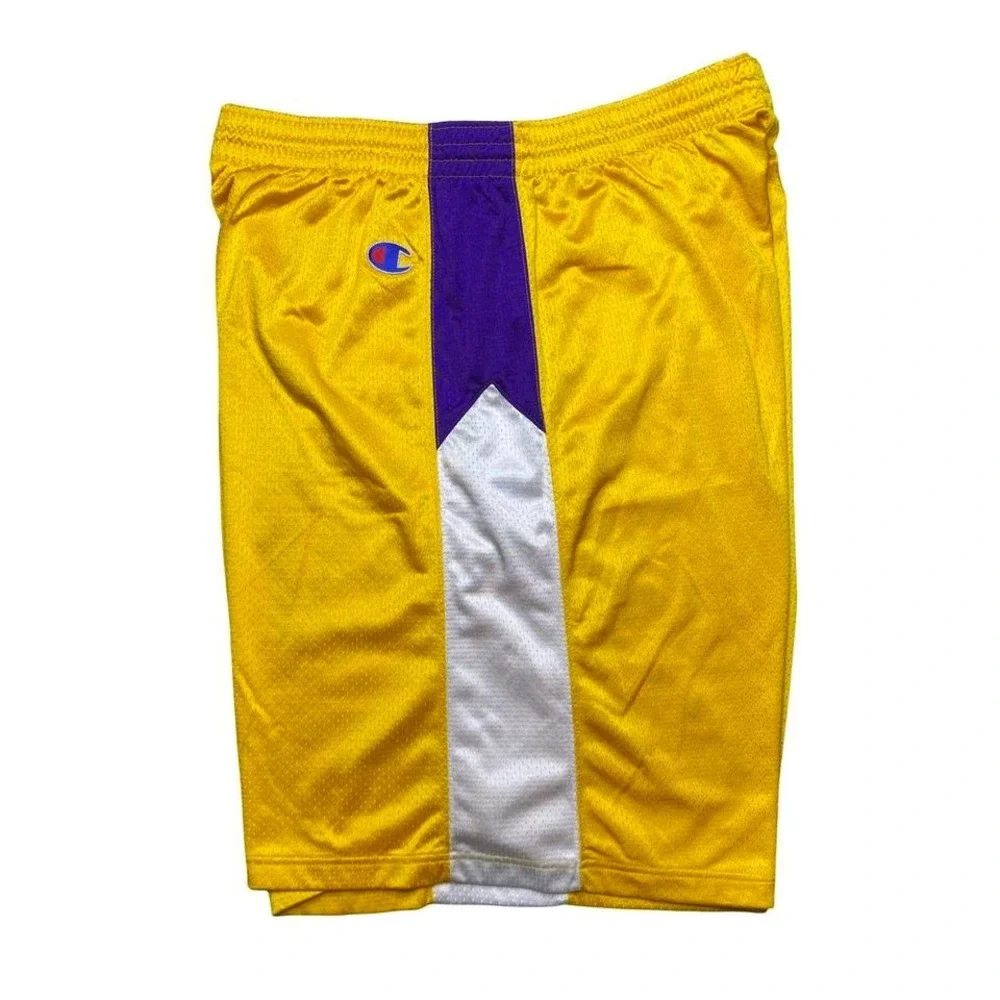 Vintage 90s basketball shorts‎