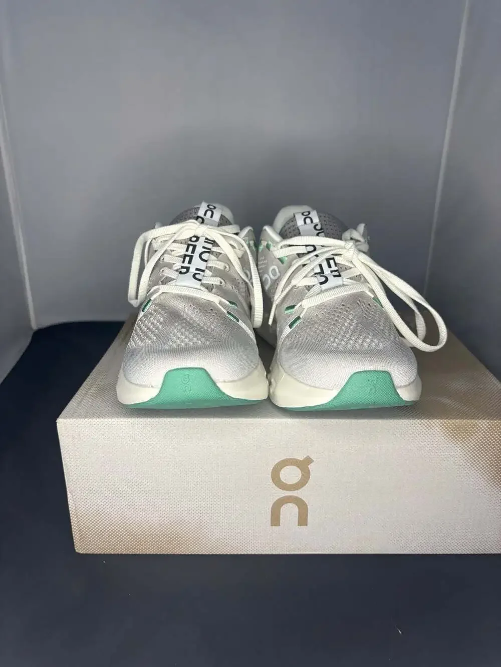On cloudsurfer pearl