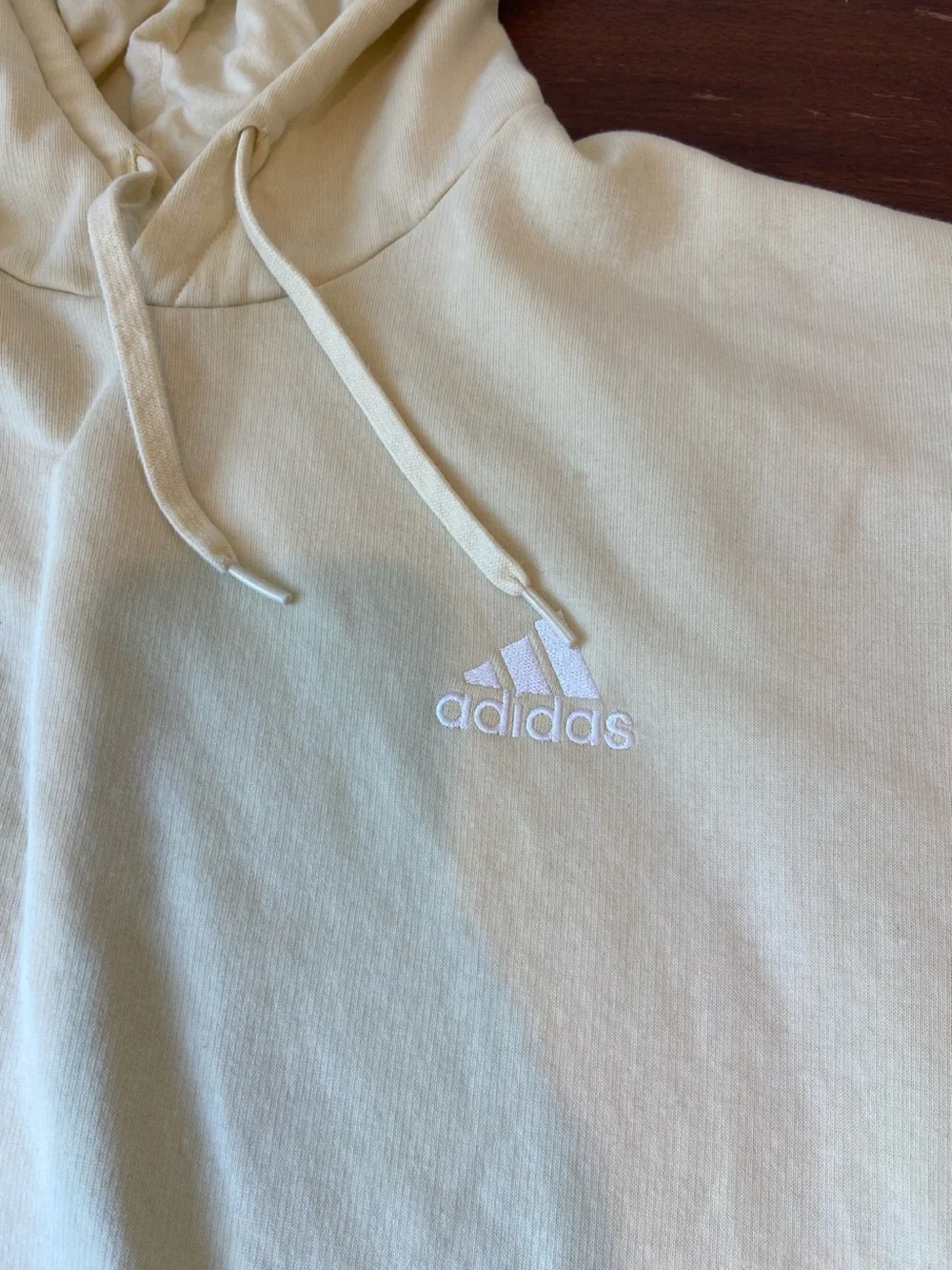 Mens XL Adidas Cream Yellow Hoodie Drawstring Pockets Fall Outdoor