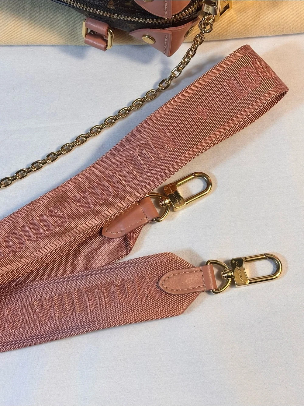 Louis Vuitton great chain