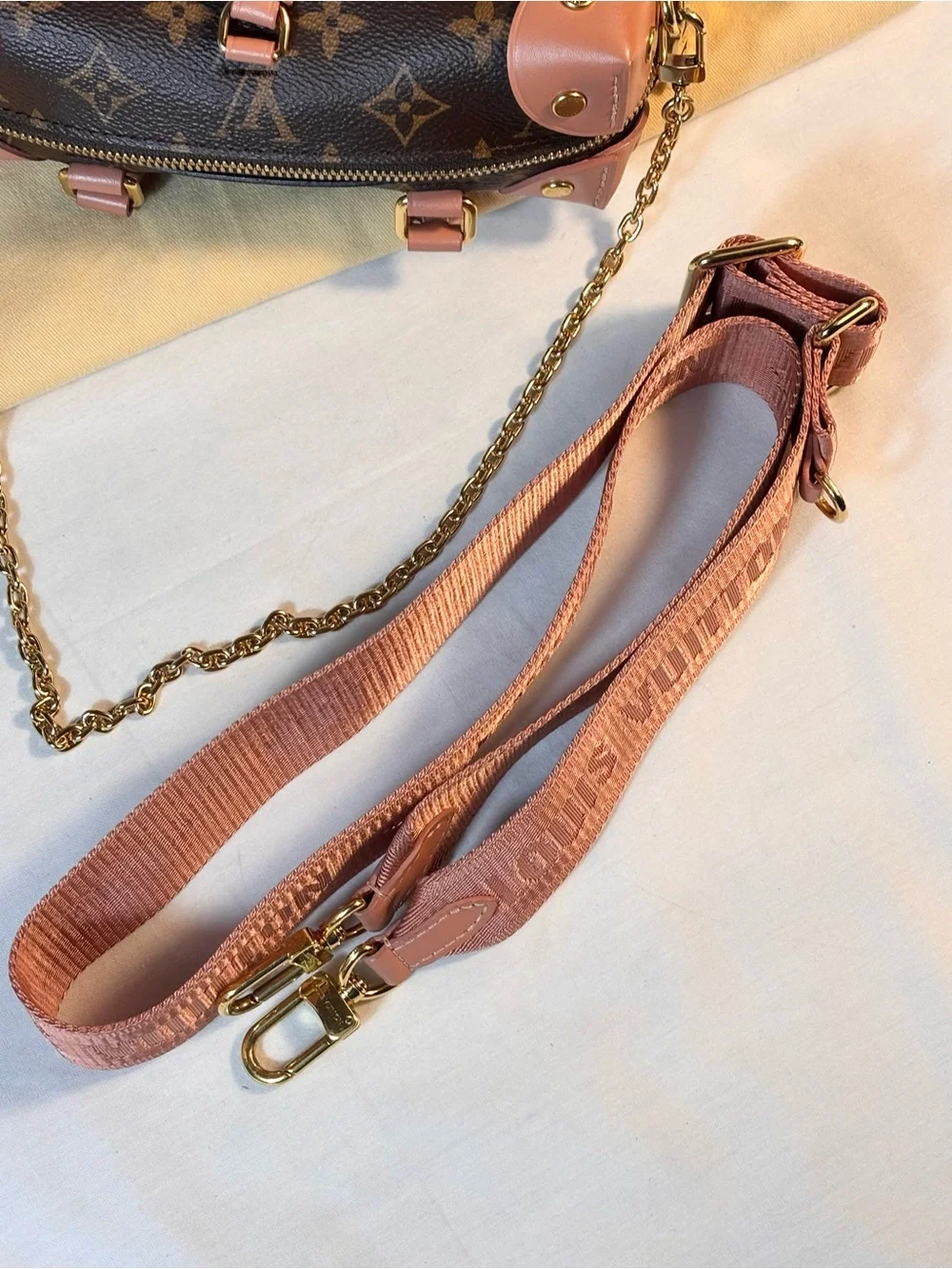Louis Vuitton great chain