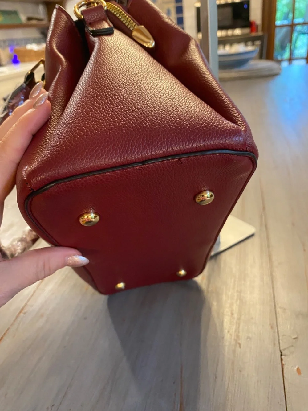 048 - Oakdale Burgundy Faux Leather Handback with Scarf