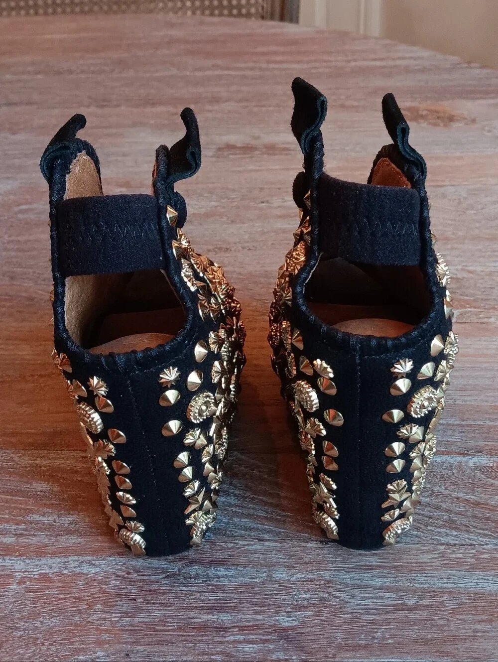 Jeffrey Campbell rare gorgeous