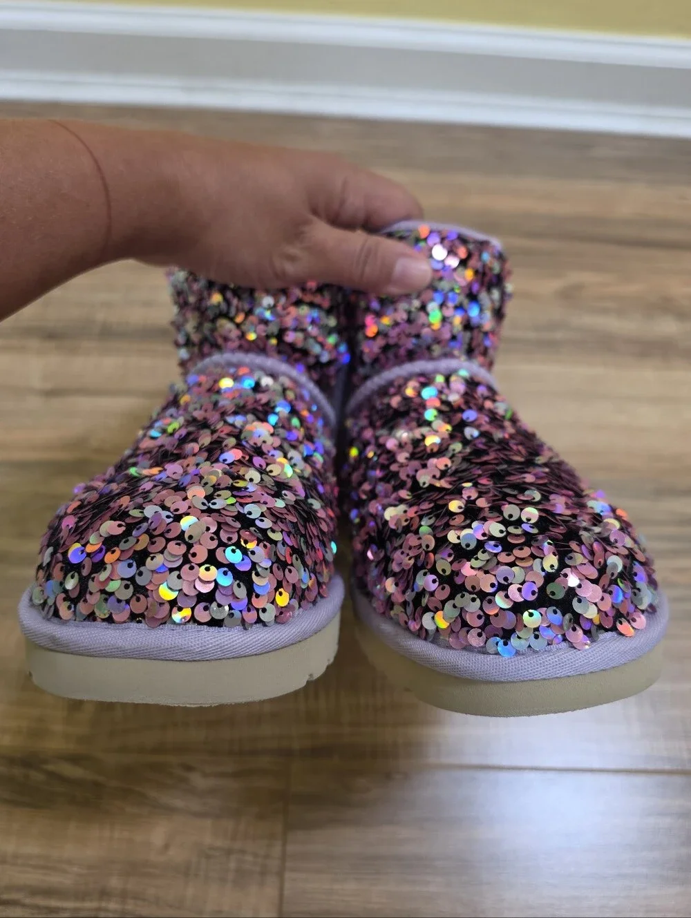UGG classic mini
