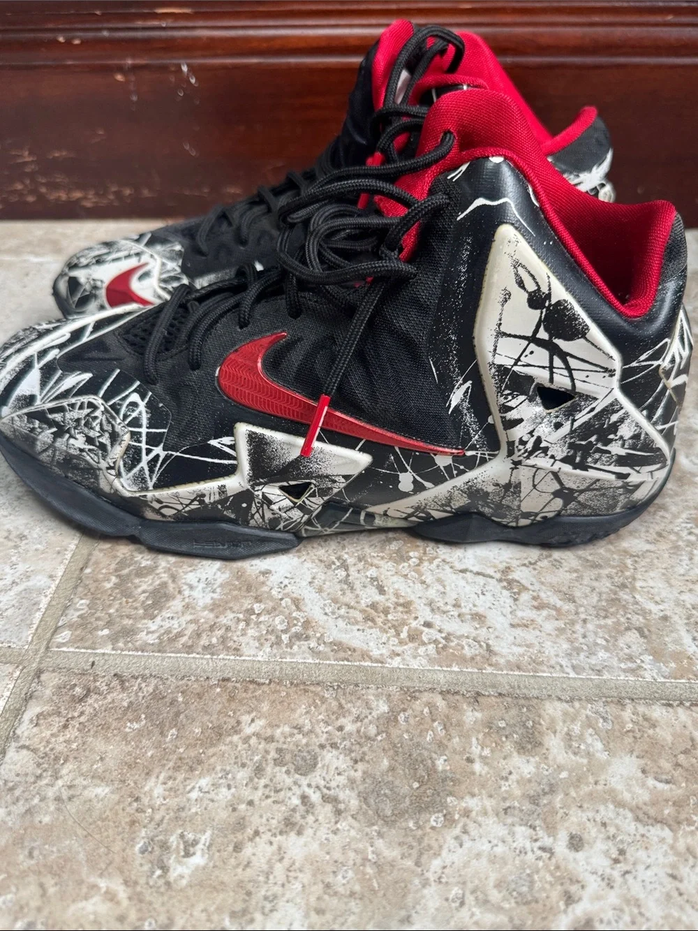Nike eye catching