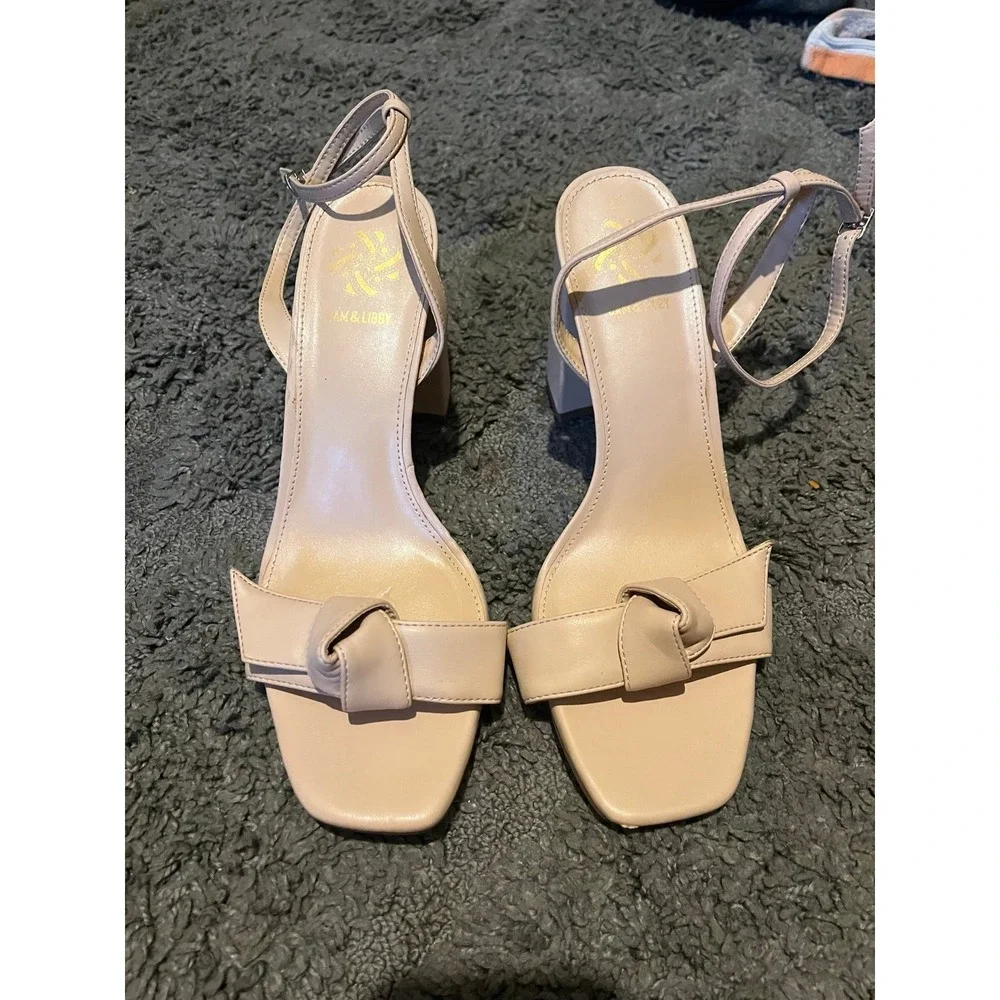 NWOT Sam And Libby Sandals Size 11