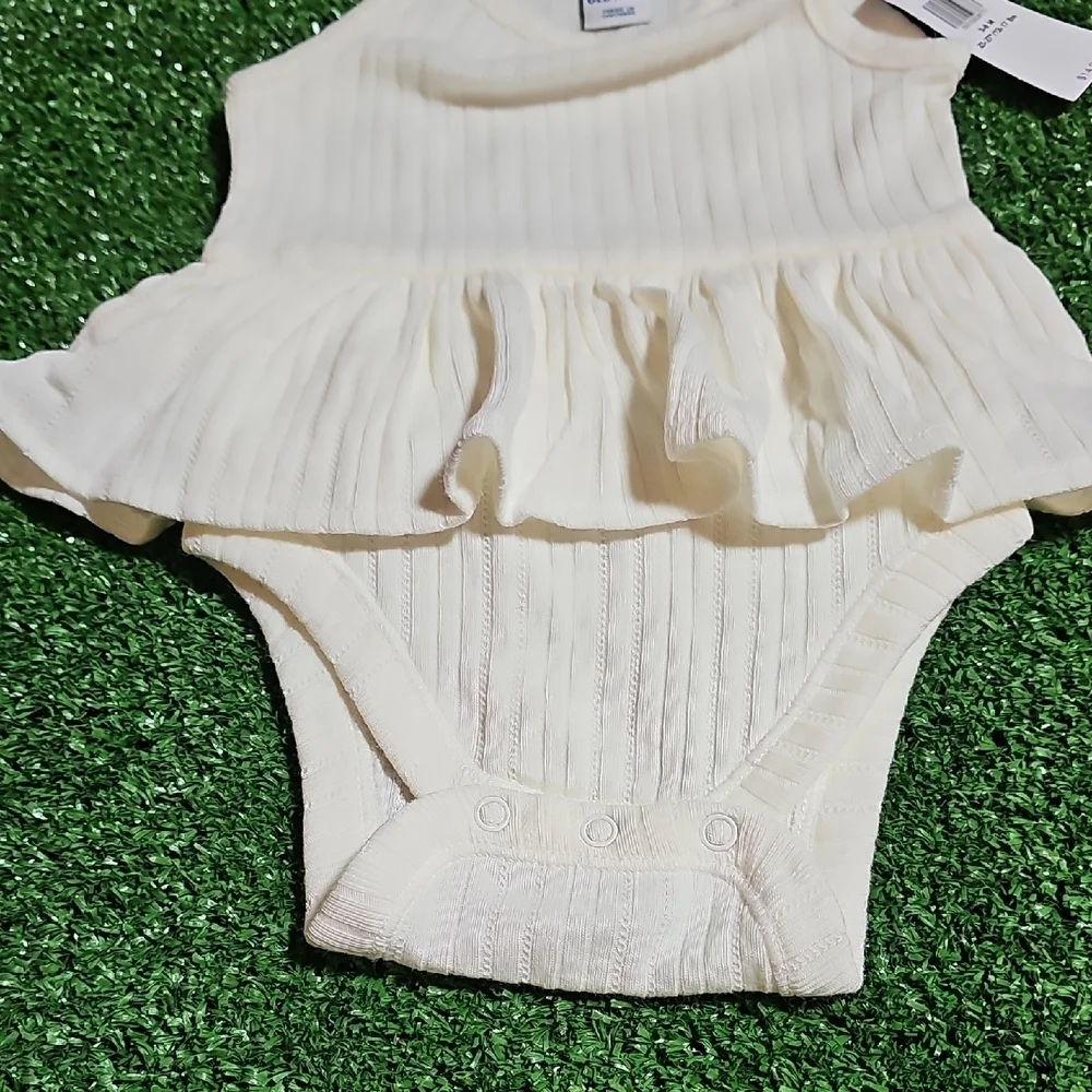 Old Navy charming ivory