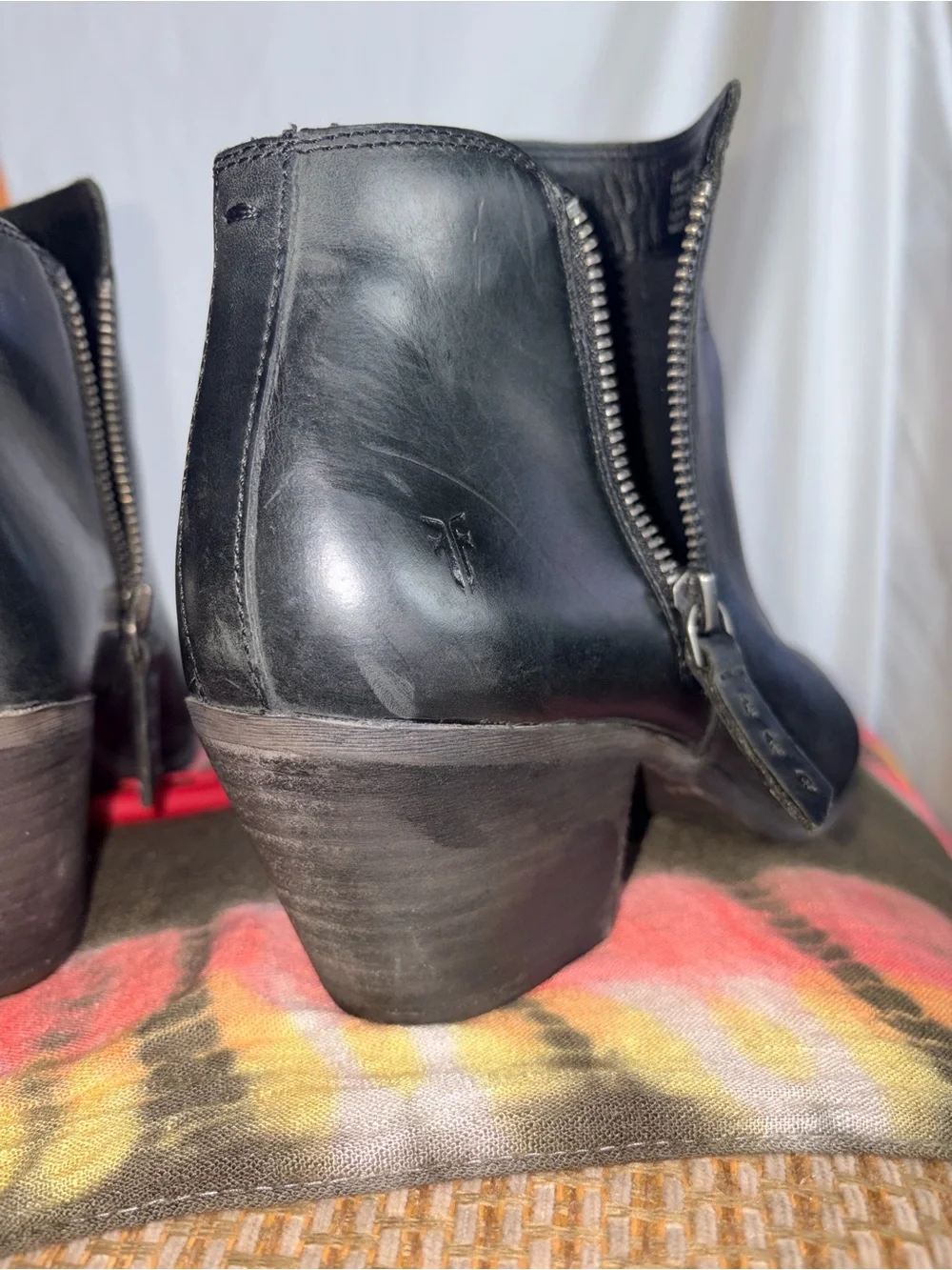 Frye beautiful pair