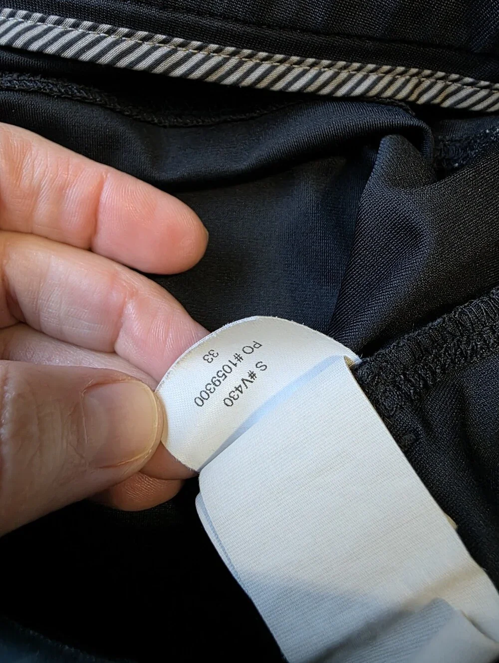 Vuori slim cut