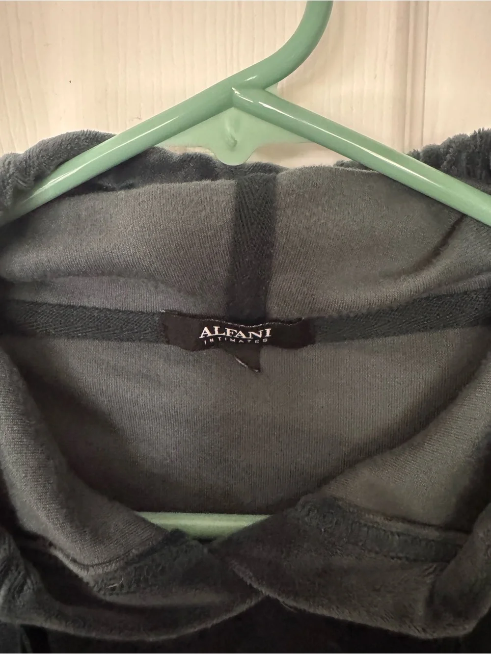 Alfani Plush Velvet Hooded Set in Dark Green