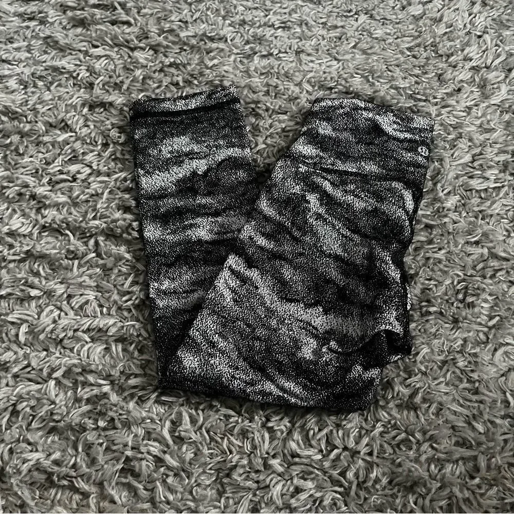 Lululemon wunder under 21” leggings size 4