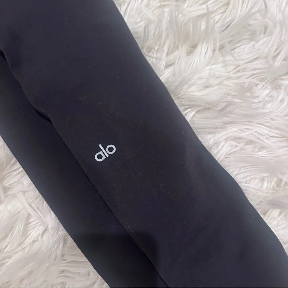 ALO Yoga worn like
