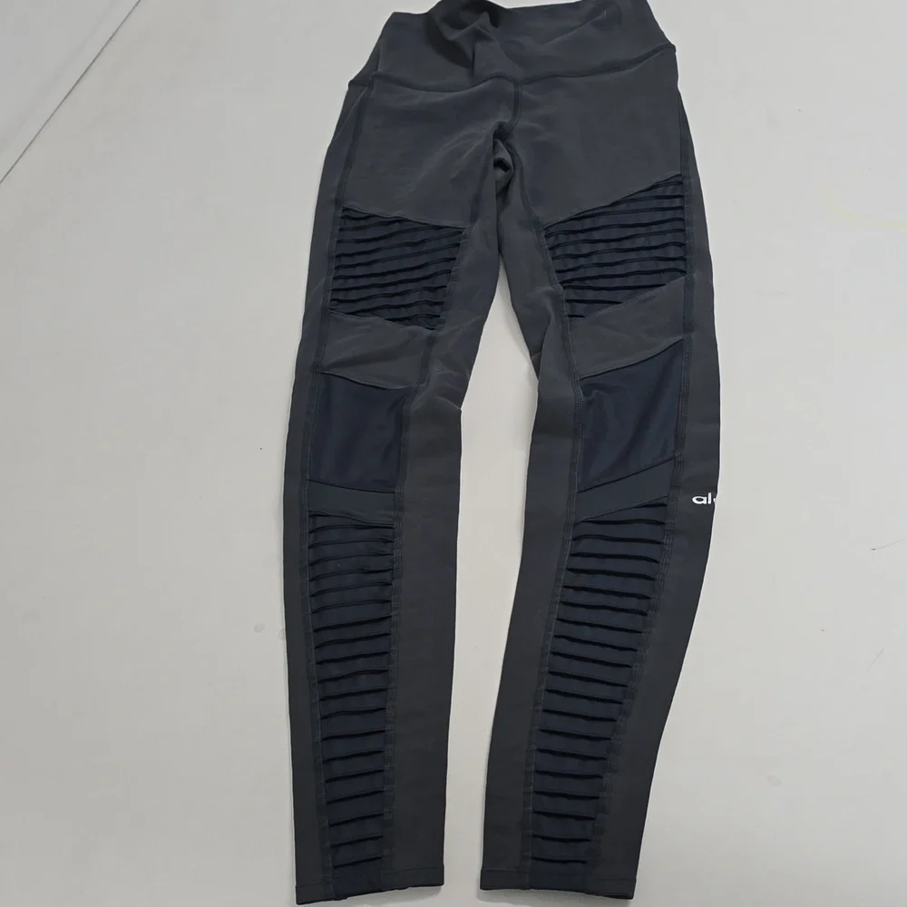 ALO Yoga comfortable stylish