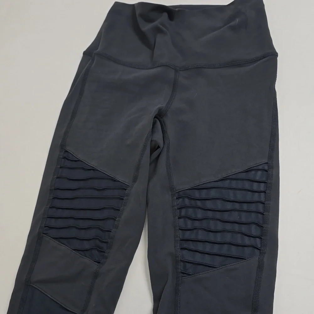 ALO Yoga comfortable stylish
