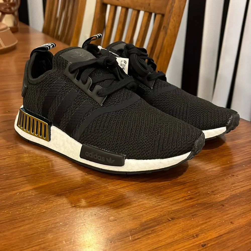 Adidas NMD_R1 Boost Shoes Sneakers EE5172 NMD Boost black Women’s Size 6.5