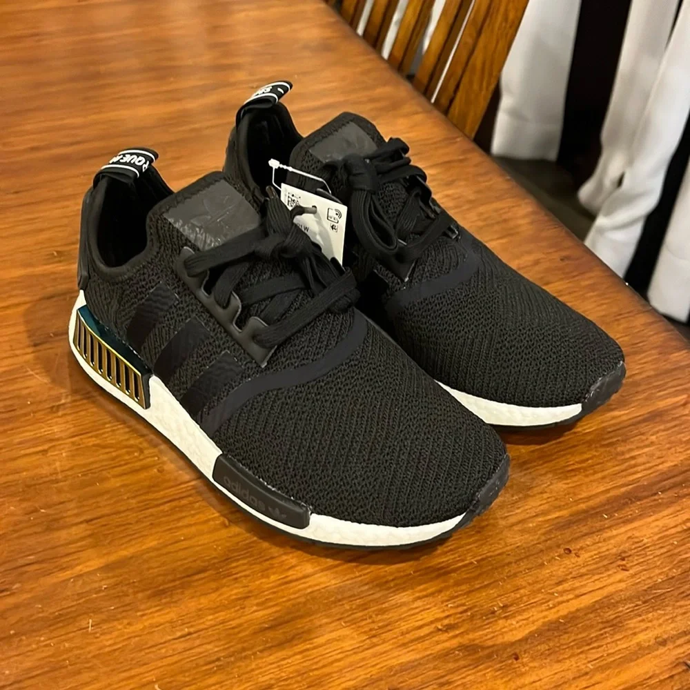 Adidas NMD_R1 Boost Shoes Sneakers EE5172 NMD Boost black Women’s Size 6.5