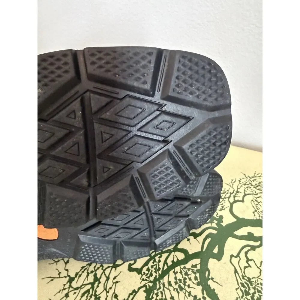 Ariat gently used