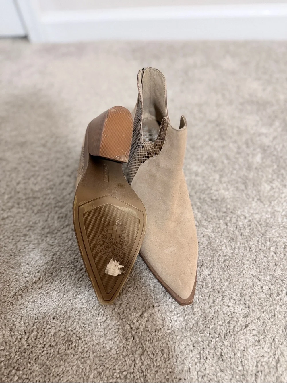Vince Camuto vince camuto
