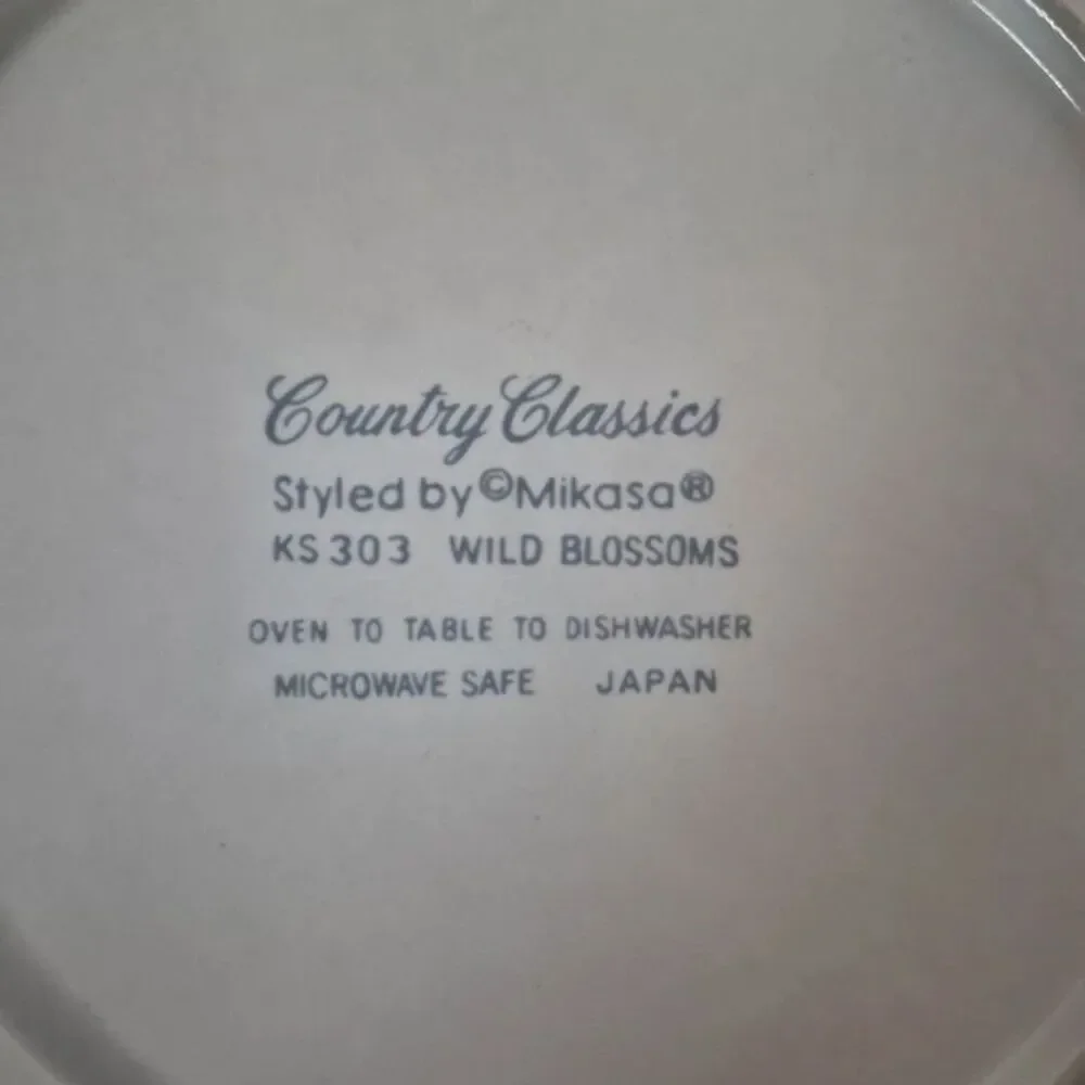 Mikasa wild blossoms