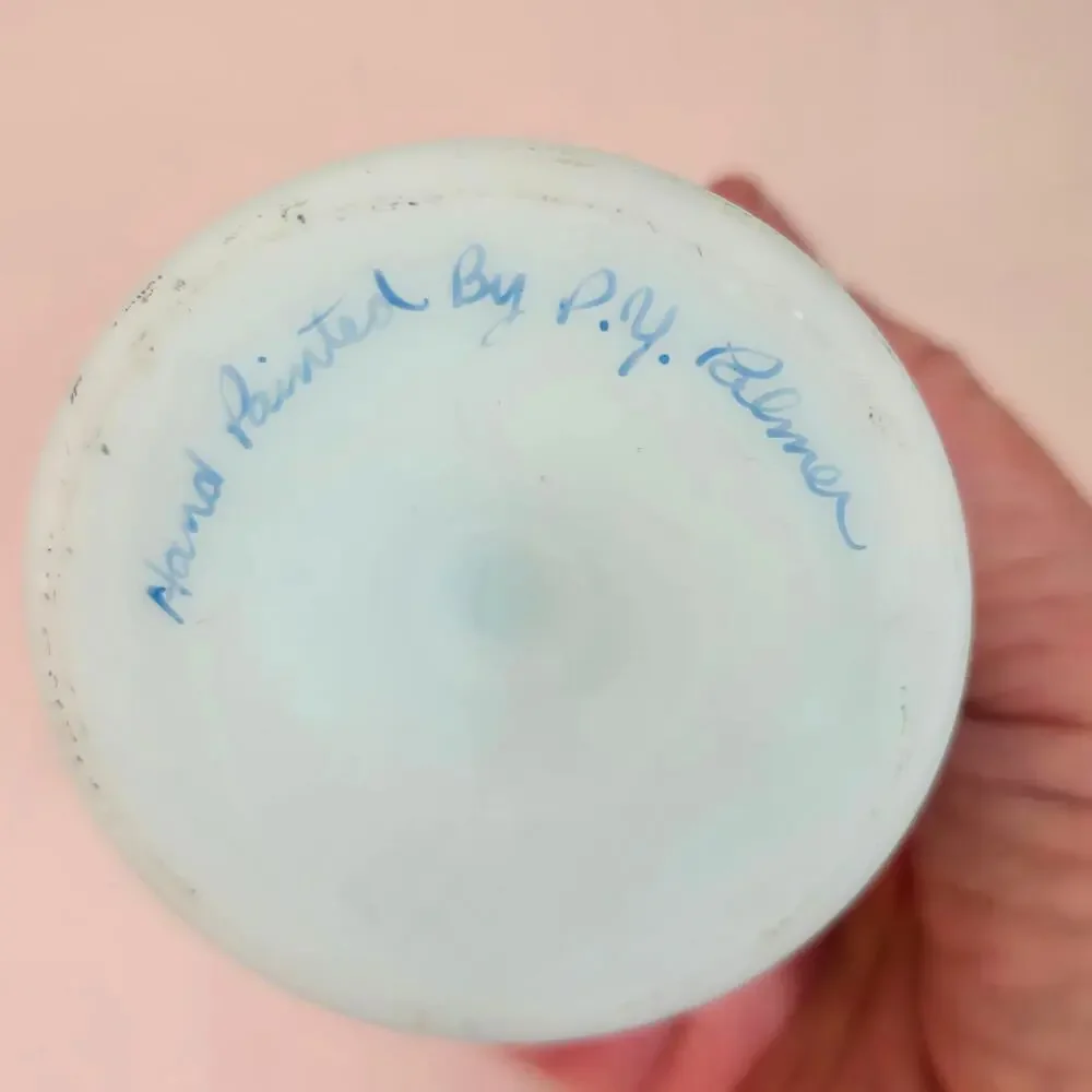 Fenton vintage bud