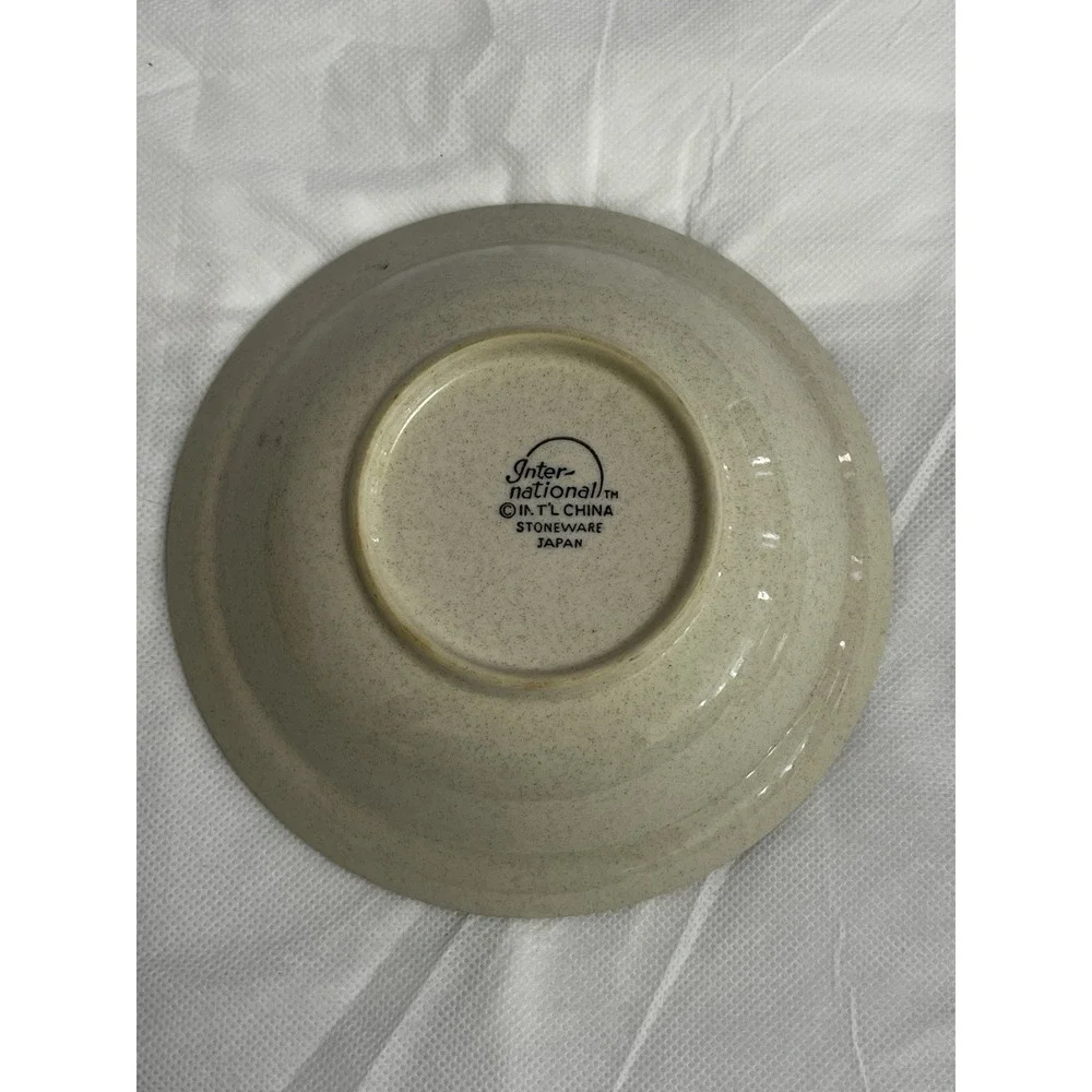International Tableworks pre owned