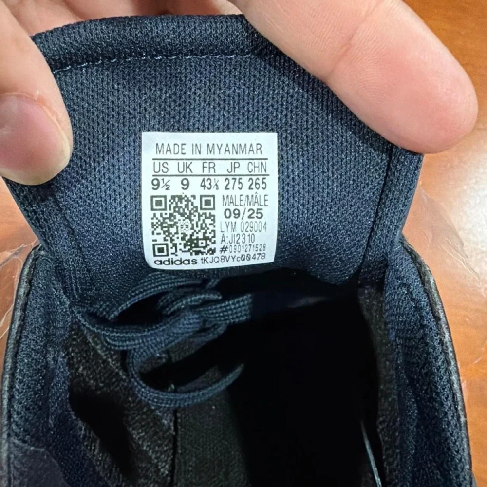 adidas feature original everyday