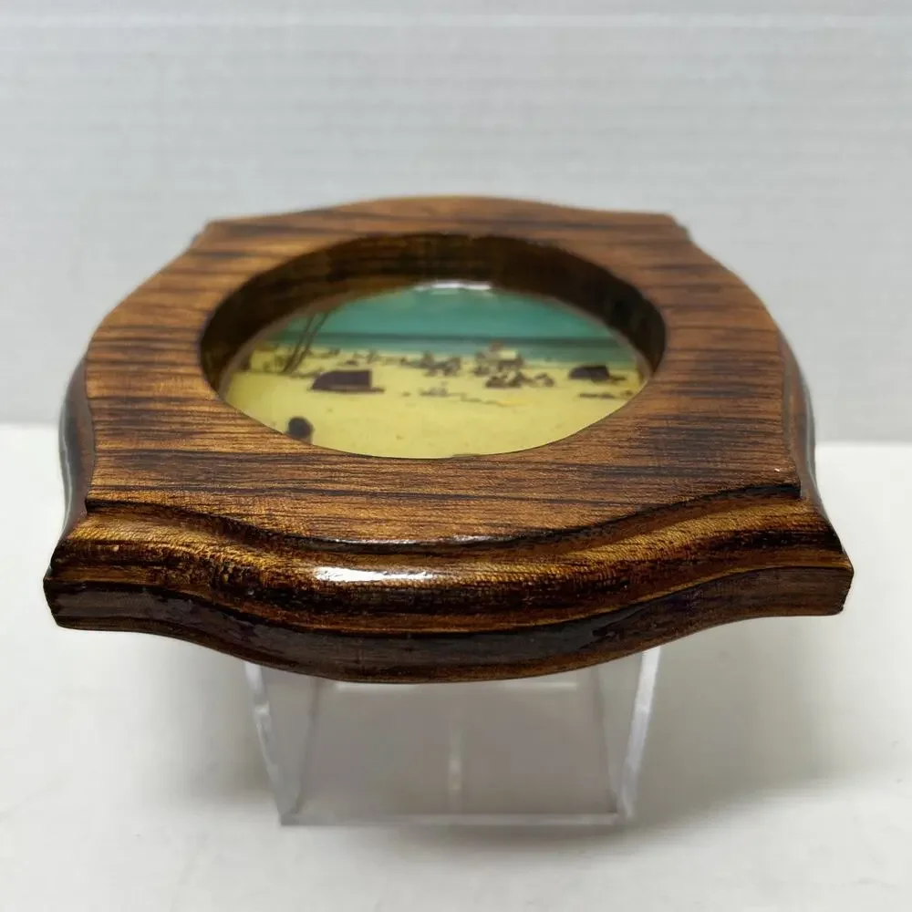 Belize Art Creations looks inches