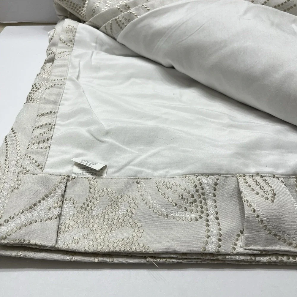 Regal Home Collections excellent heavy