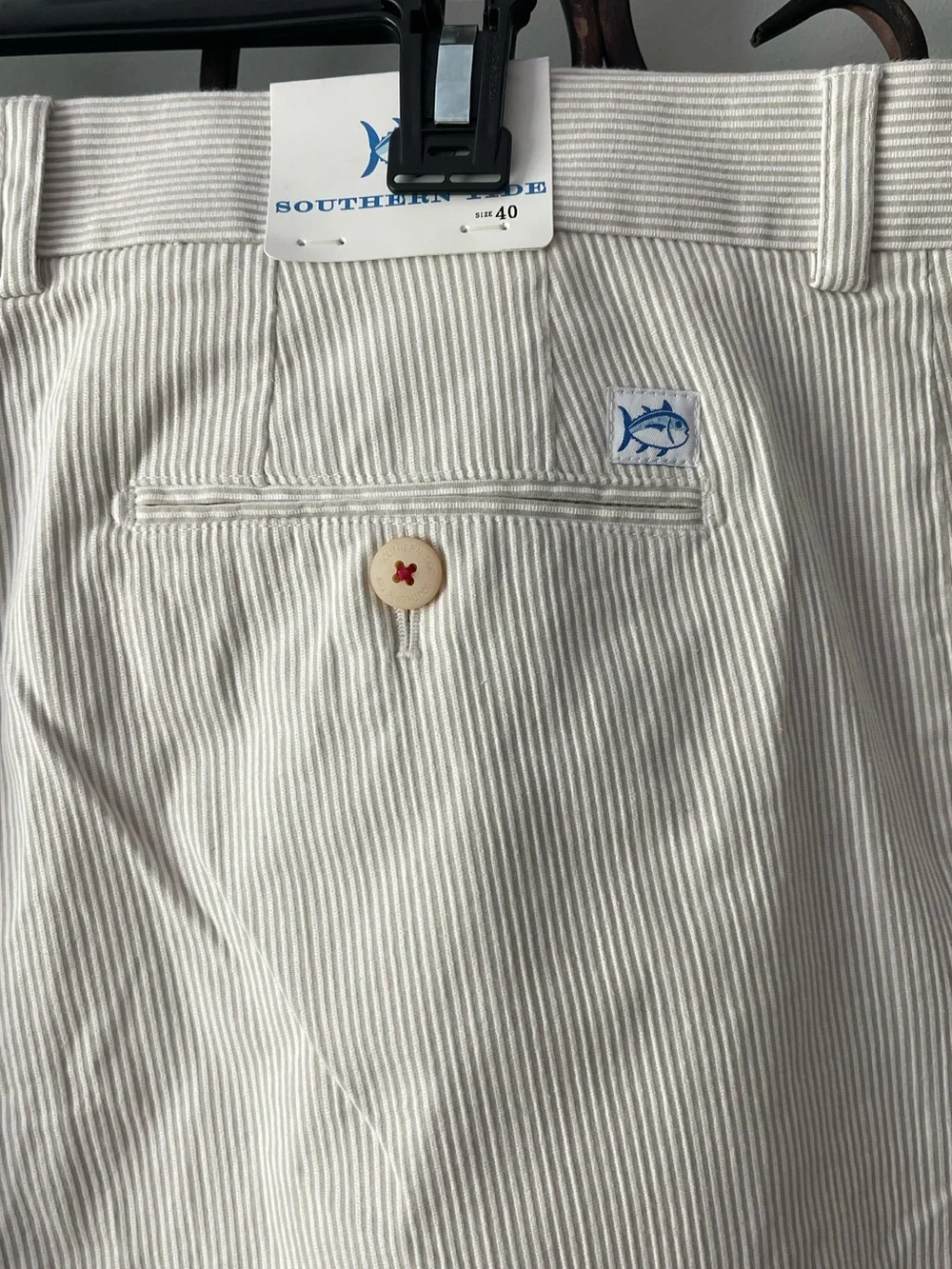 Southern Tide size free smoke