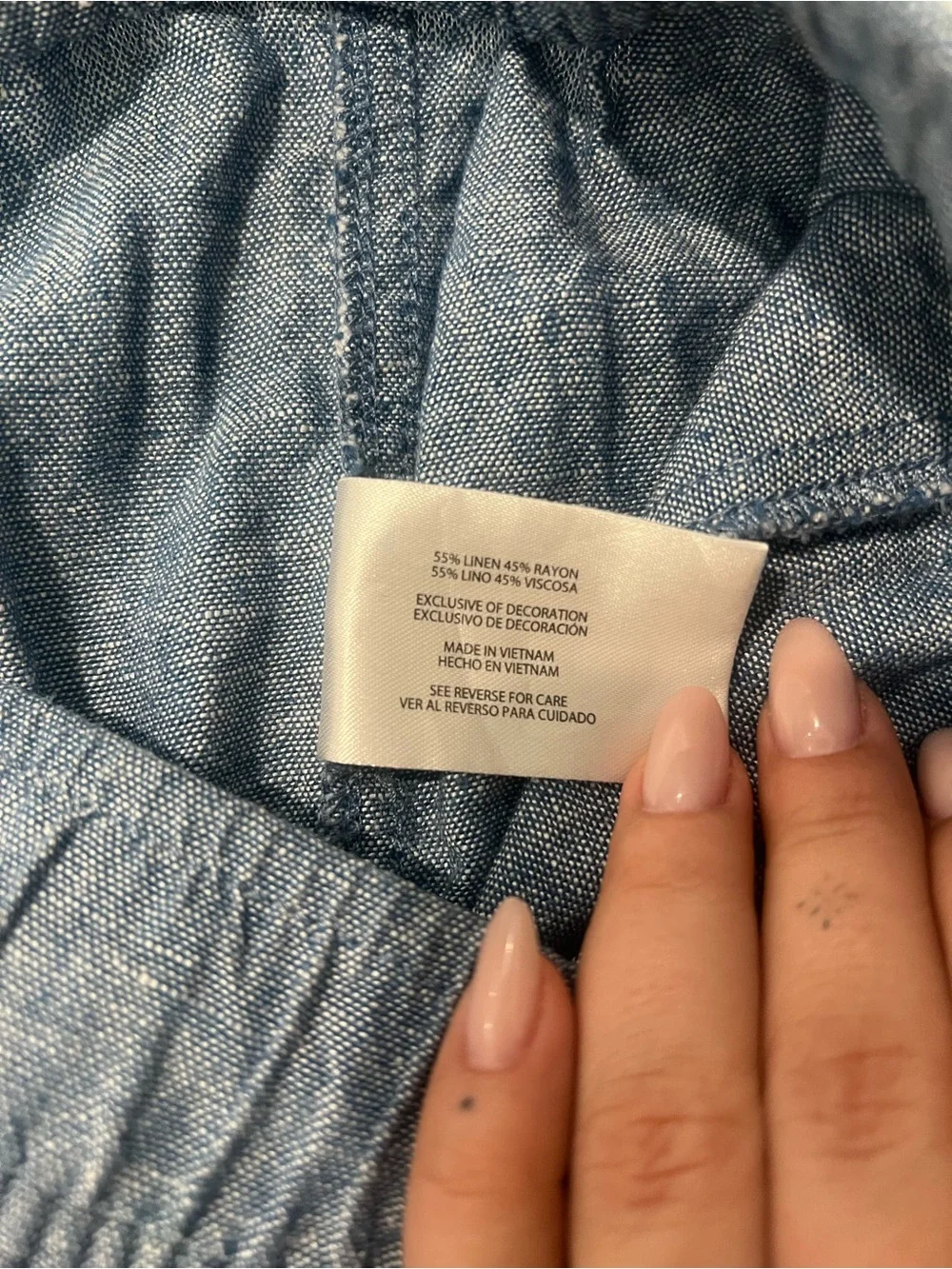 GAP • women’s linen blend pull on shorts with drawstring waist