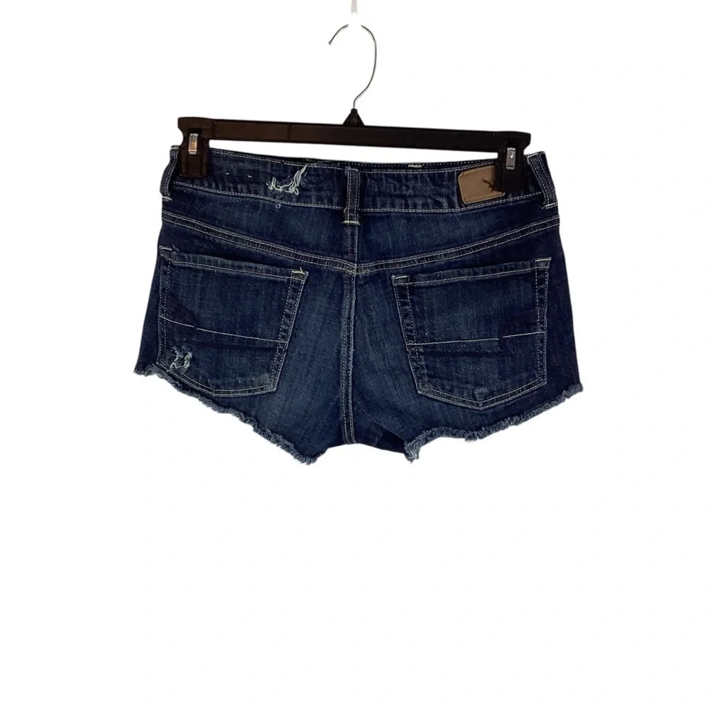 American Eagle Stretch Denim Midi Shorts Size 6 Dark Wash Frayed Cuff