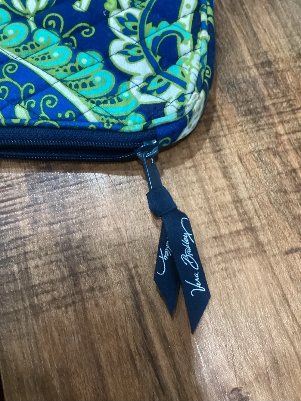 Vera Bradley Table / e-reader Tech Zip-around Sleeve Case
