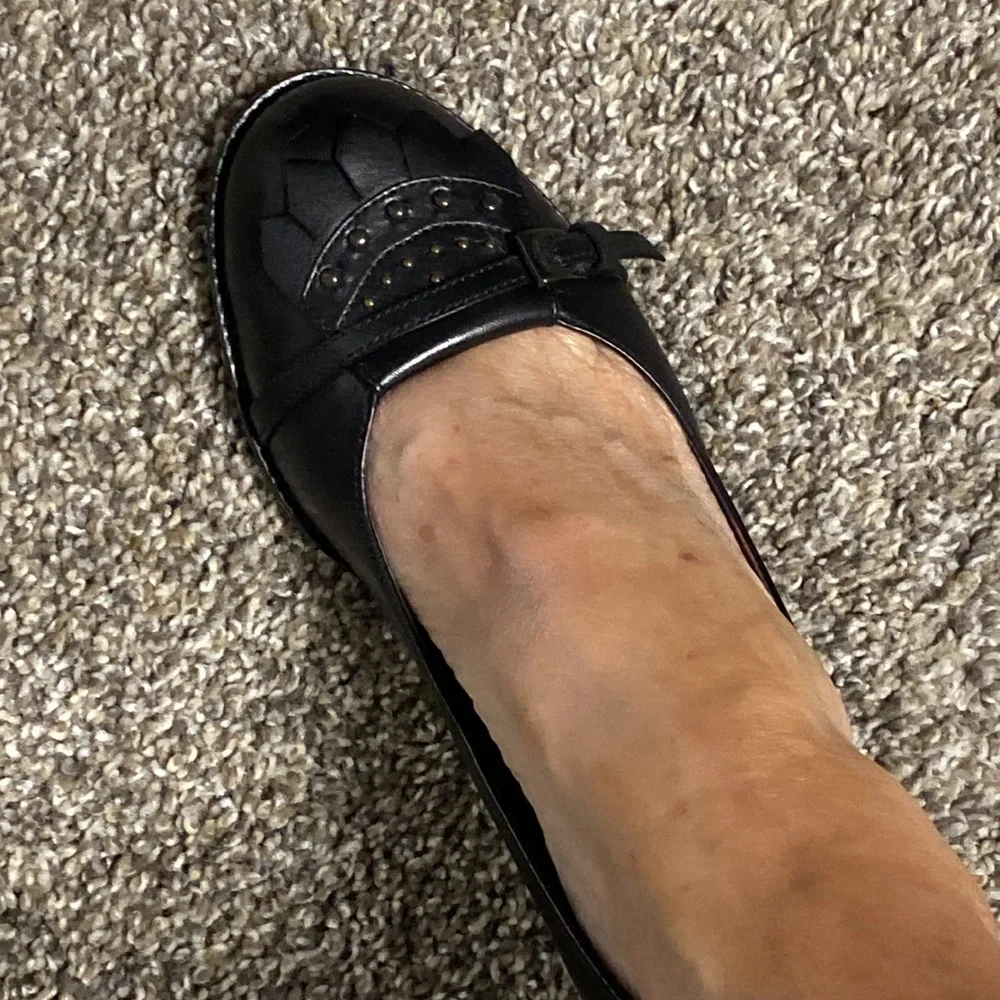 AEROSOLES really good