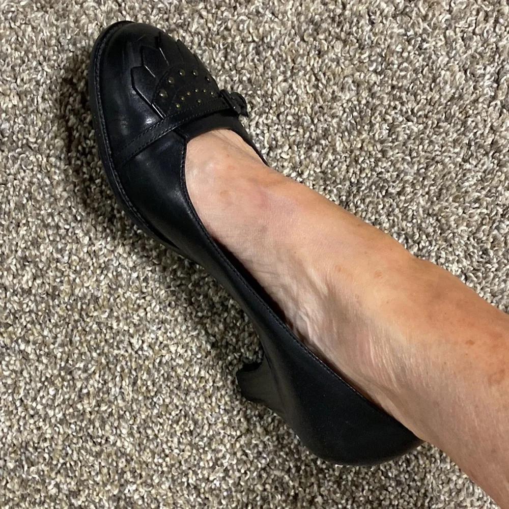 AEROSOLES really good