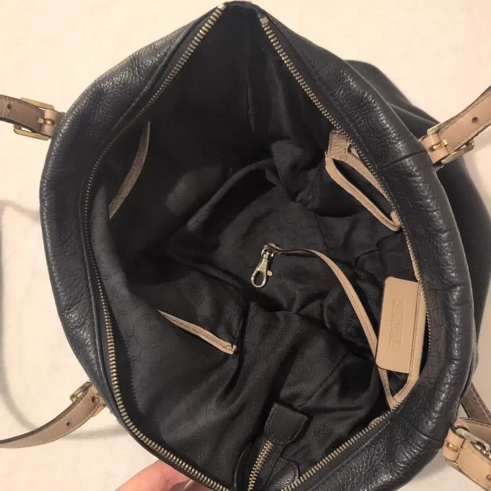 Michael Kors Jet Set Large Pebbled Black/Cream Leather Shoulder Bag Tote Purse