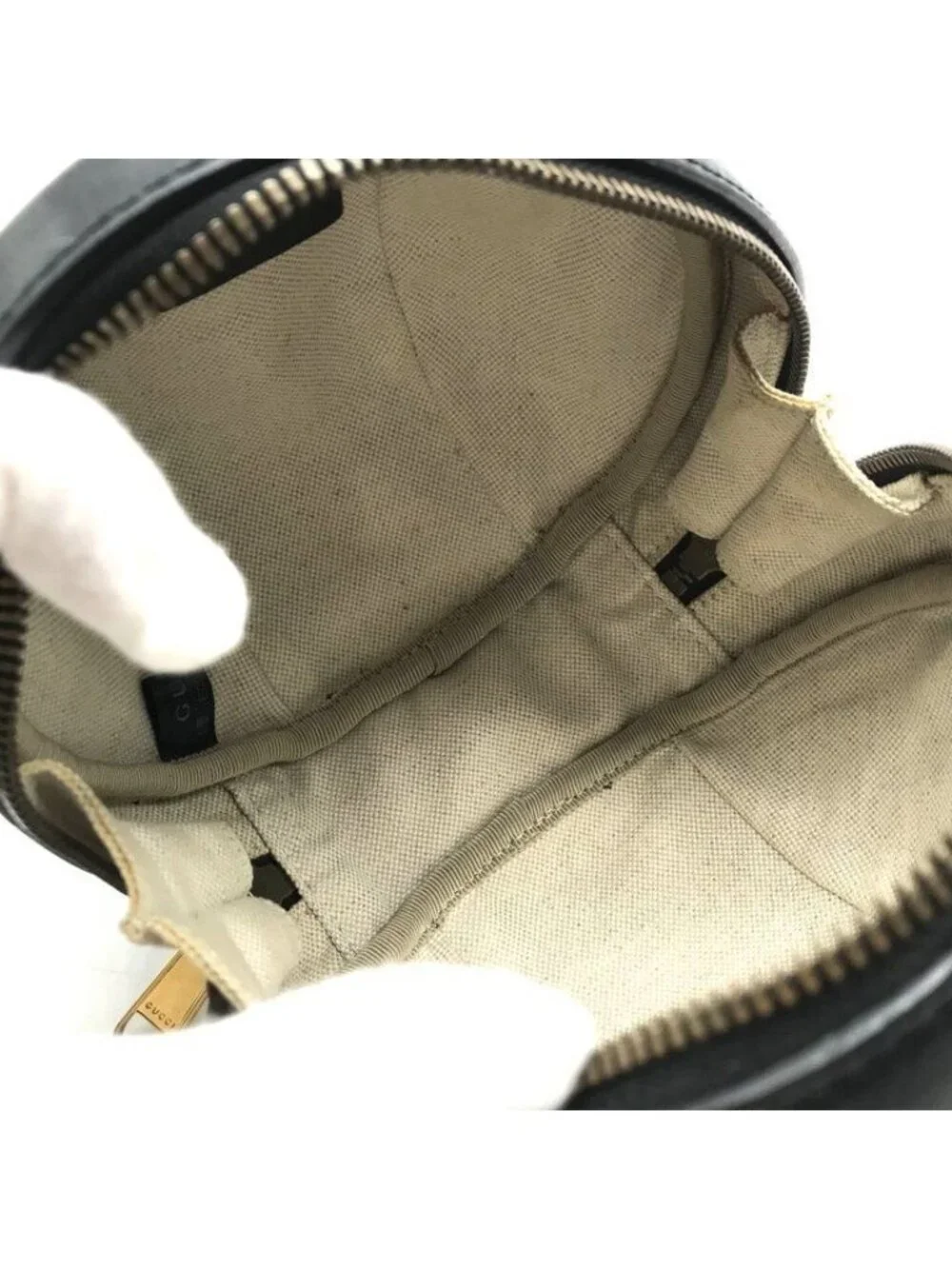 Gucci brand color