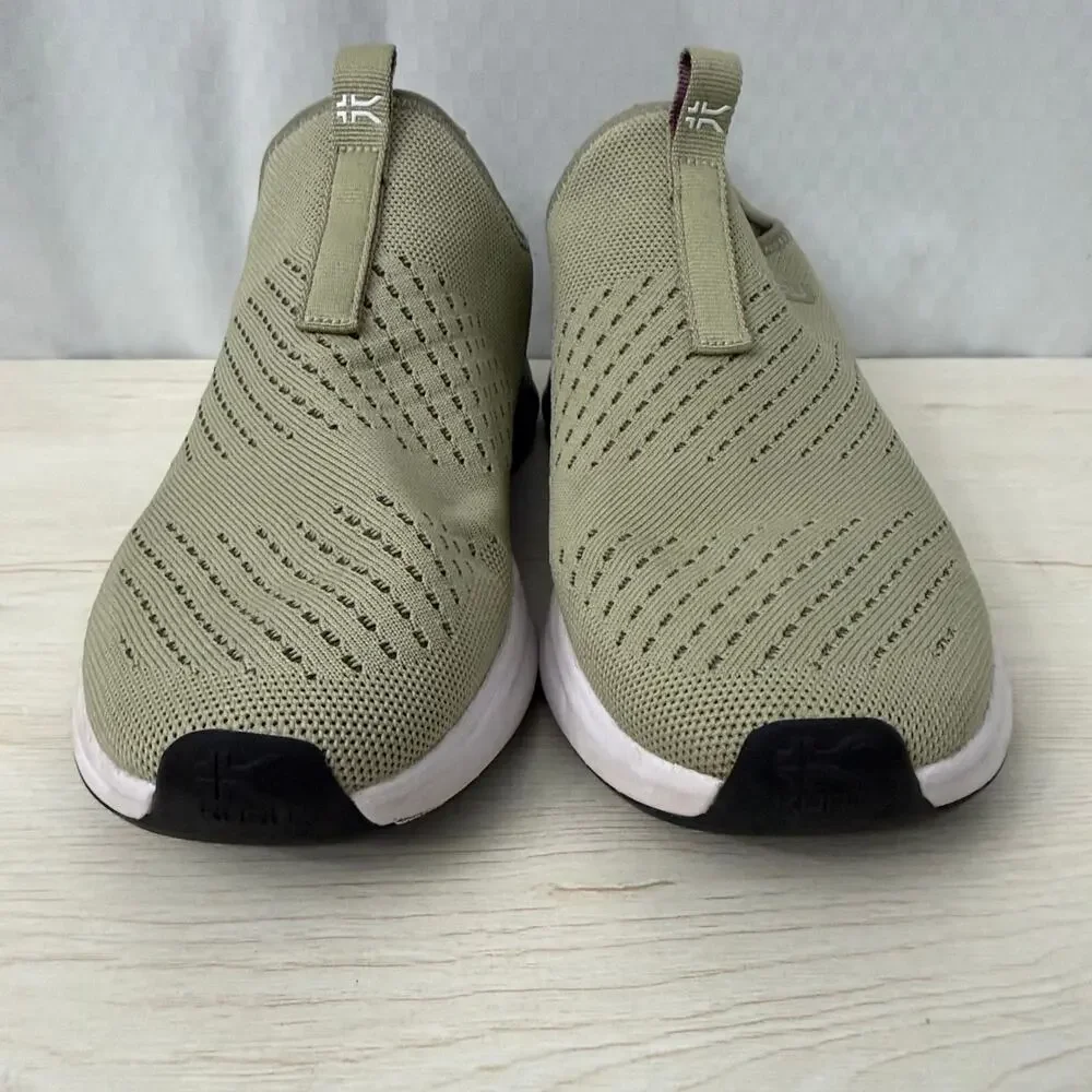 Kuru atom women’s