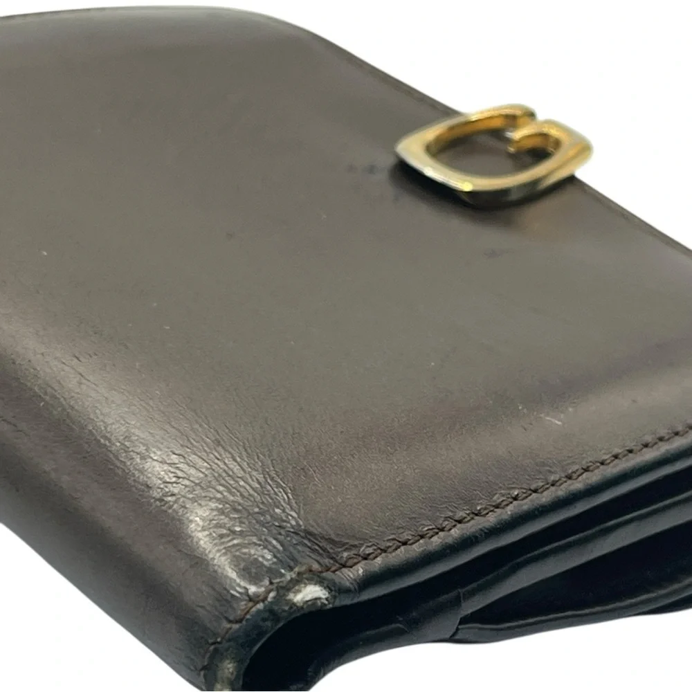 Gucci Brown Leather Wallet with Gold “G” Initial Clip