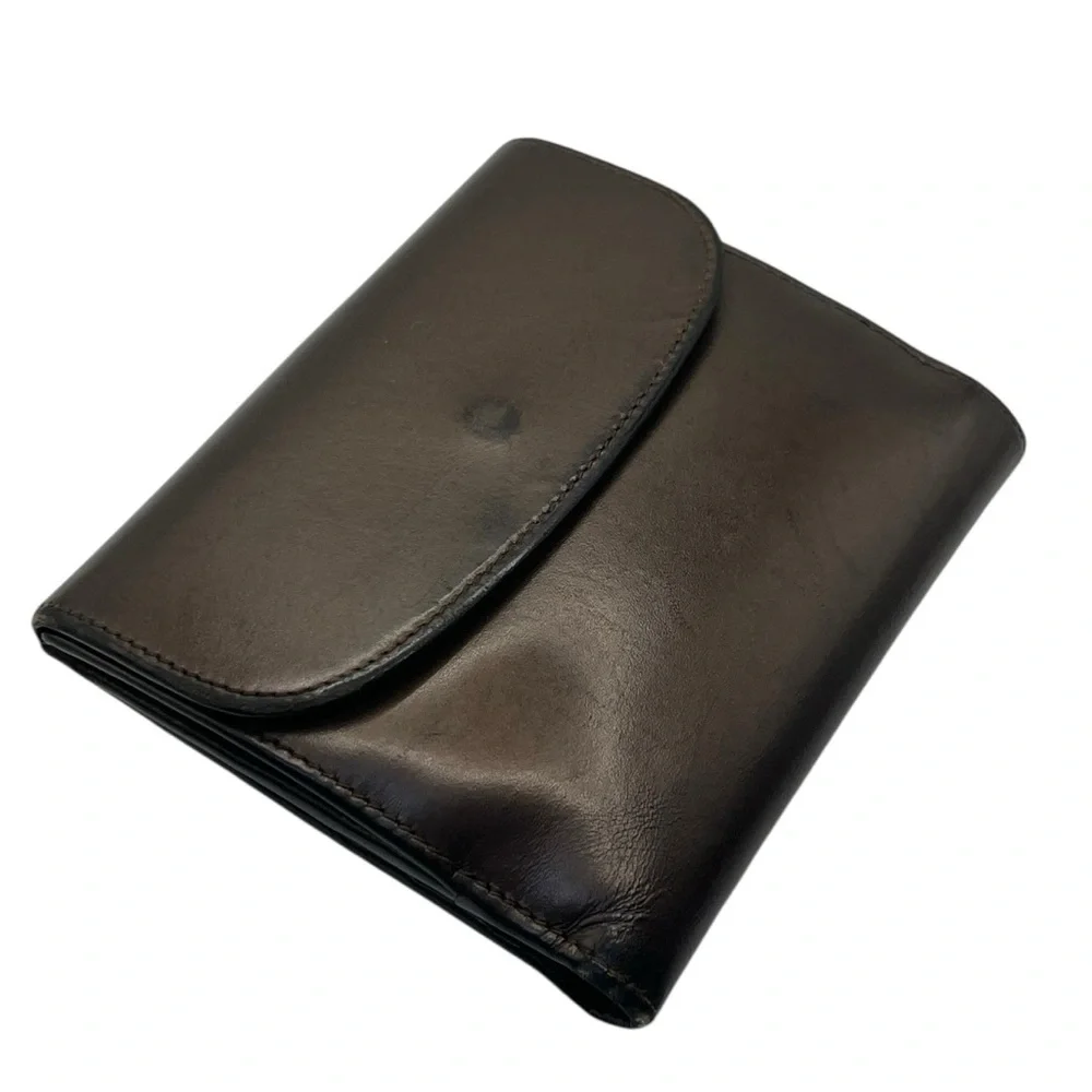 Gucci Brown Leather Wallet with Gold “G” Initial Clip