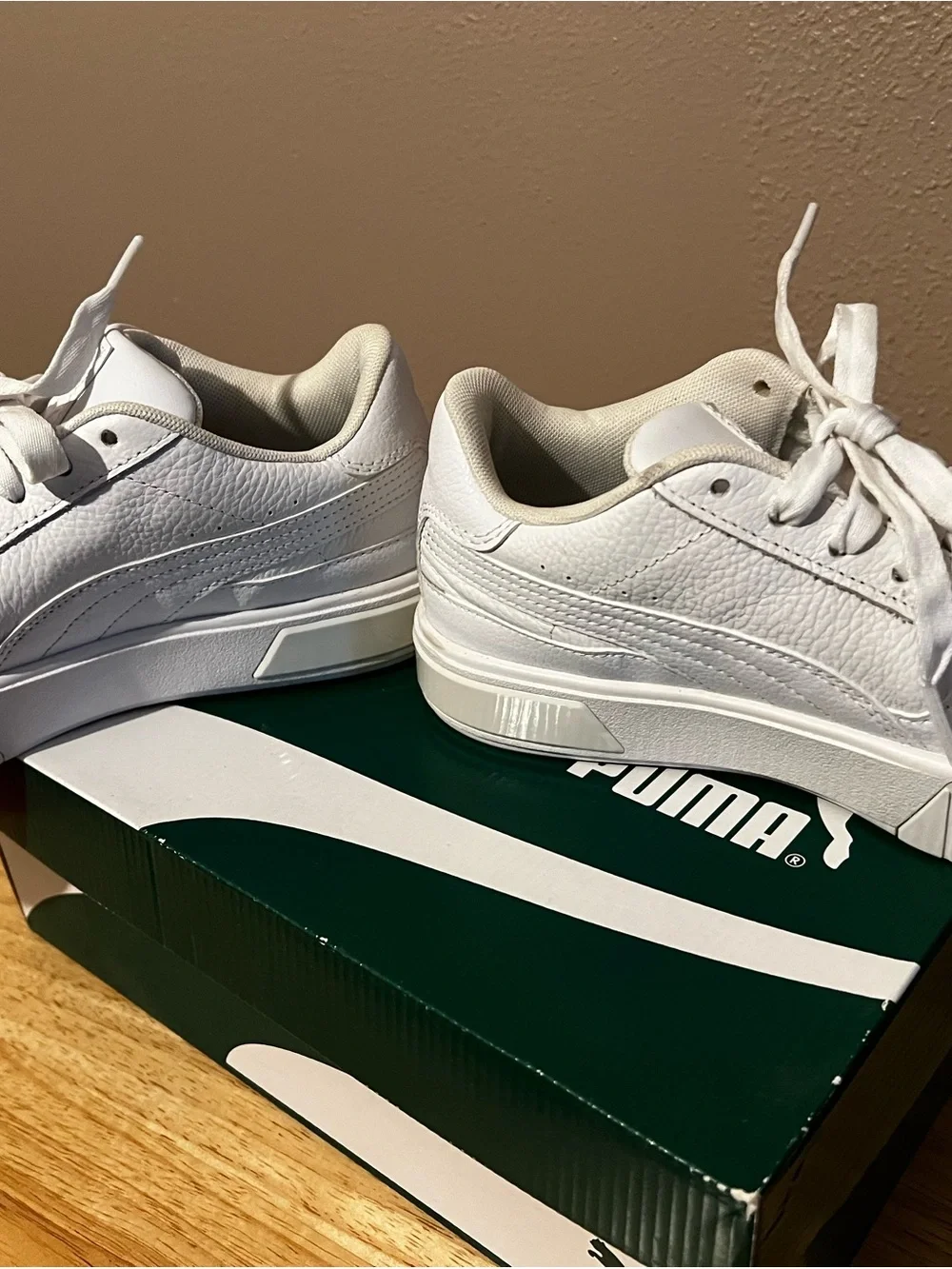 Puma sleek white