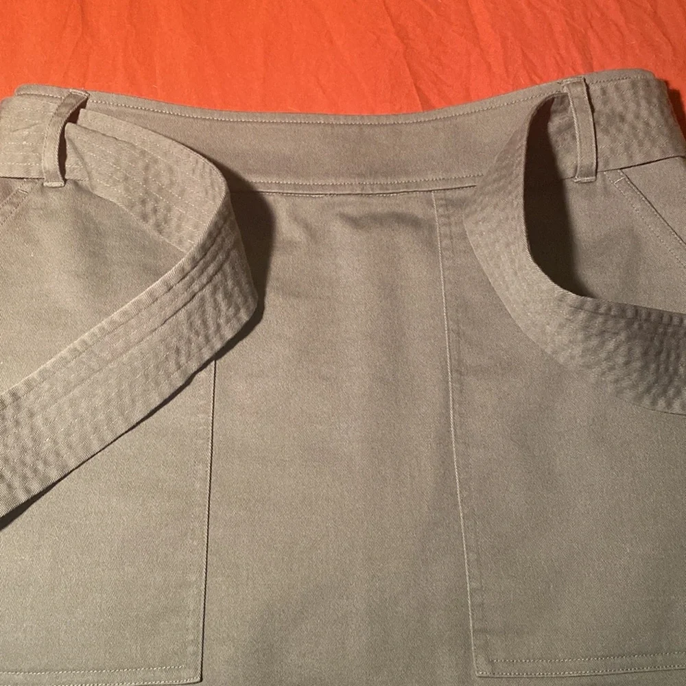 Banana Republic euc olive