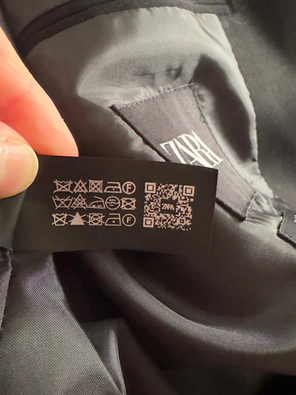 Zara Men Black Slim Fit Blazer Single Breasted Suit Jacket US 44 / EUR 54
