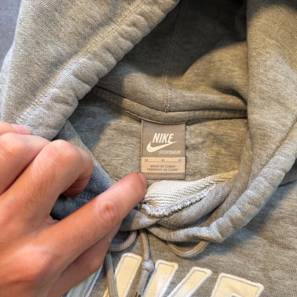 Vtg Y2K Nike Sportswear Pullover Hoodie Gray White Spell Out Swoosh Logo Mens M