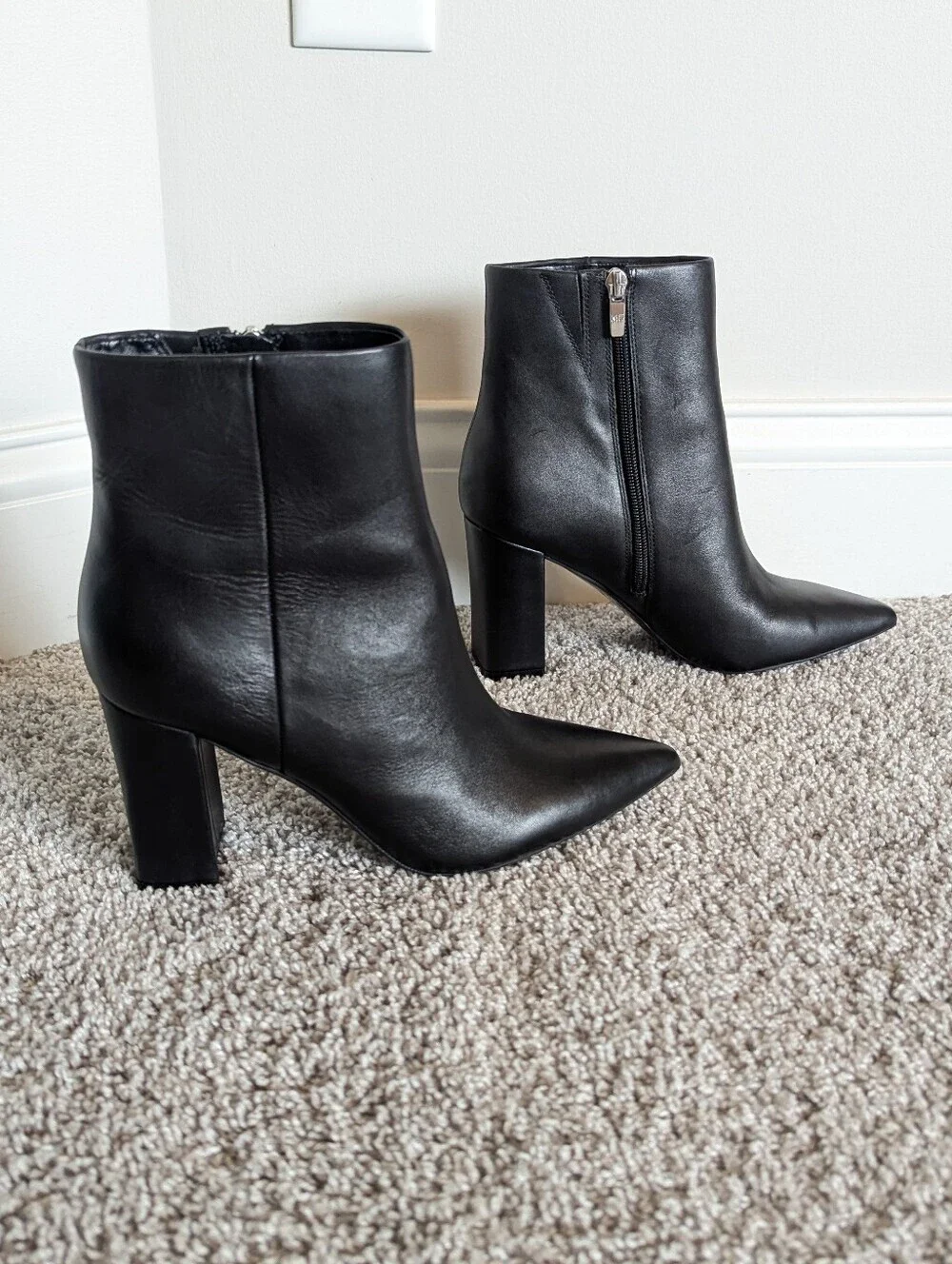 Marc Fisher Yanara Leather Pointed Toe Booties - Black sz 9