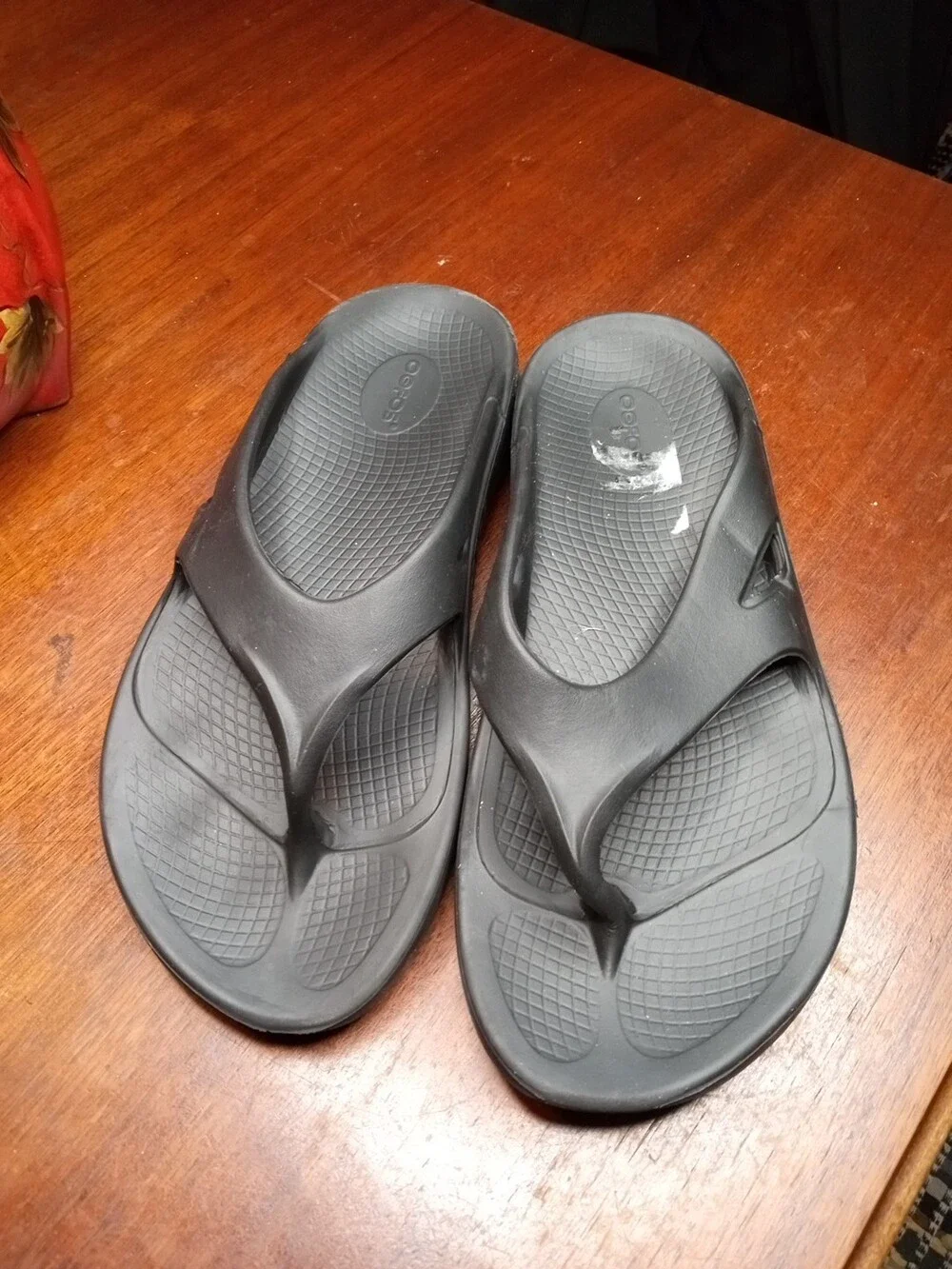 Oofos these shoes